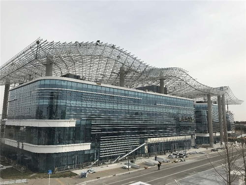 光磊钢构实力雄厚 专业打造螺栓球网架钢结构建筑